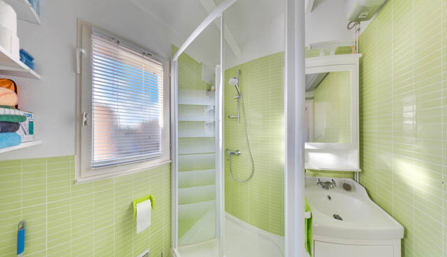 Salle de bain du 739 avec douche Grohe